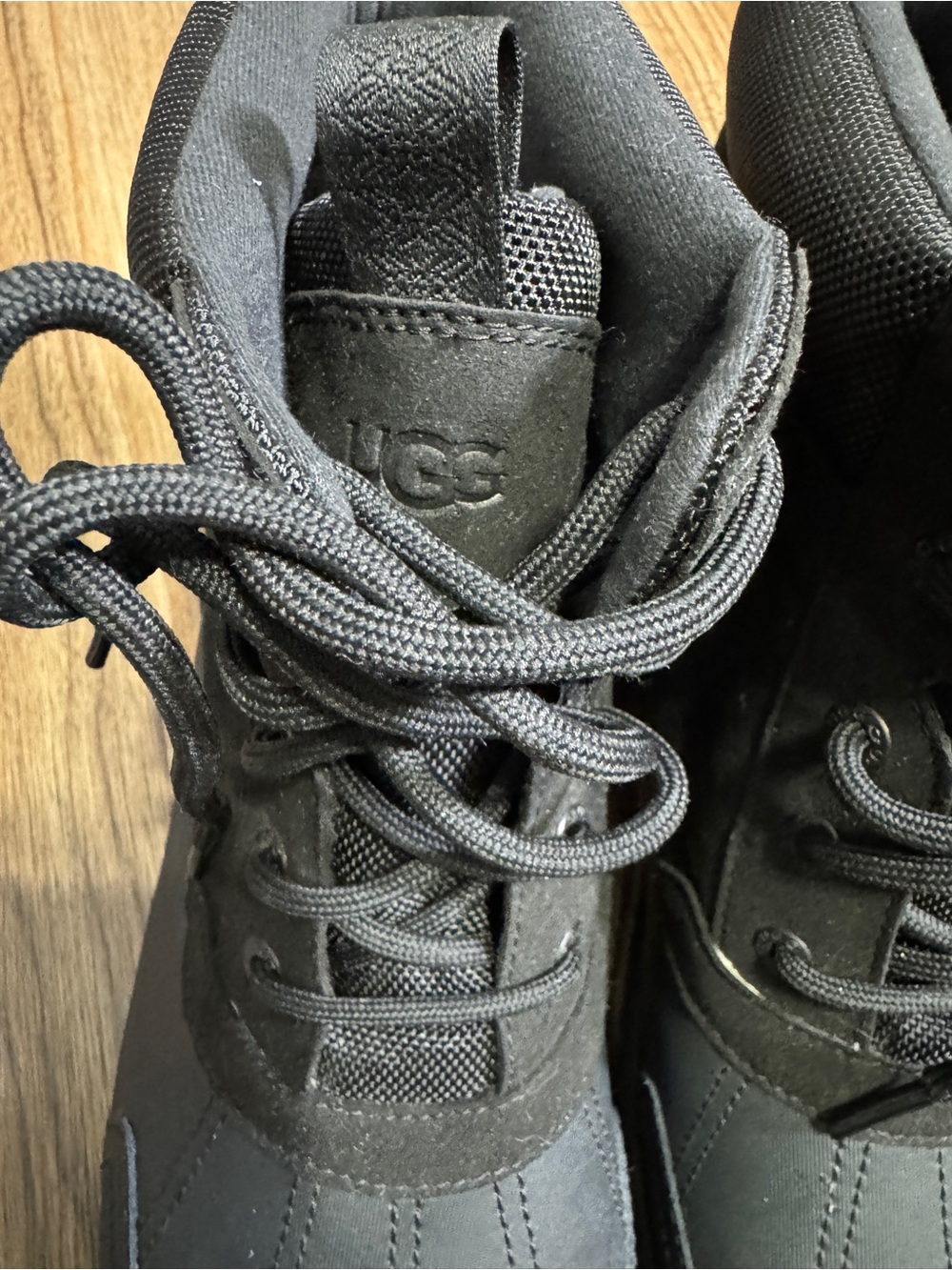 UGG Emmett Men's Black Waterproof Leather Hiking Boot - Cold Rated Sz. 12 - Picture 4 of 11